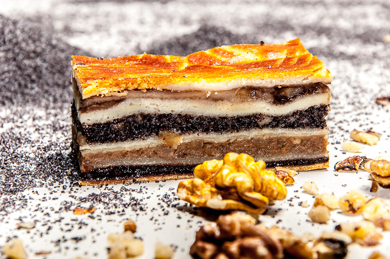 Traditional Hungarian Christmas dessert : Flódni - Budapest New Year