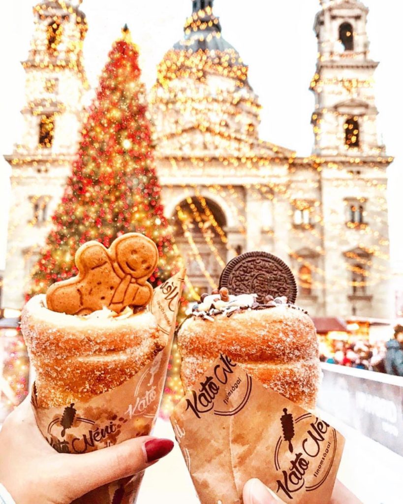 Kürtőskalács The Hungarian Chimney Cake Budapest New Year 